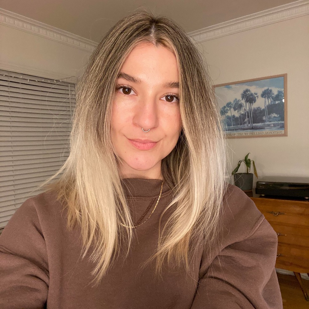 Meet your Posher, Emily